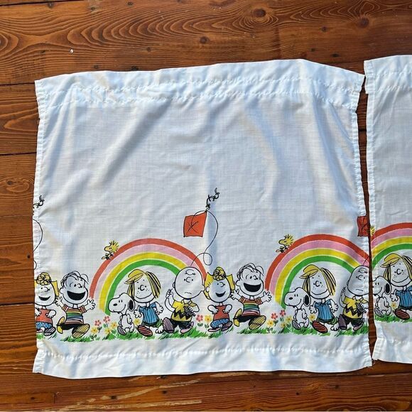 Vintage Peanuts Curtains 1966 Cafe Curtains With Ruffle Valance - Picture 3 of 13